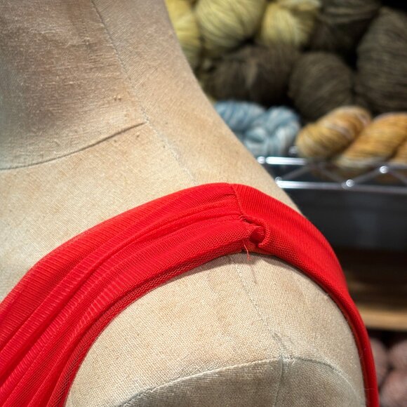 Max & Cleo Size 4 Red Cocktail Dress - Picture 7 of 7